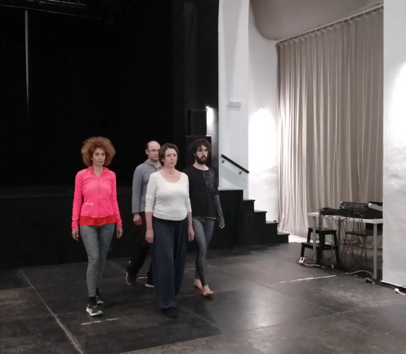 Belén Cobos — taller de teatro para adultos en Sevilla