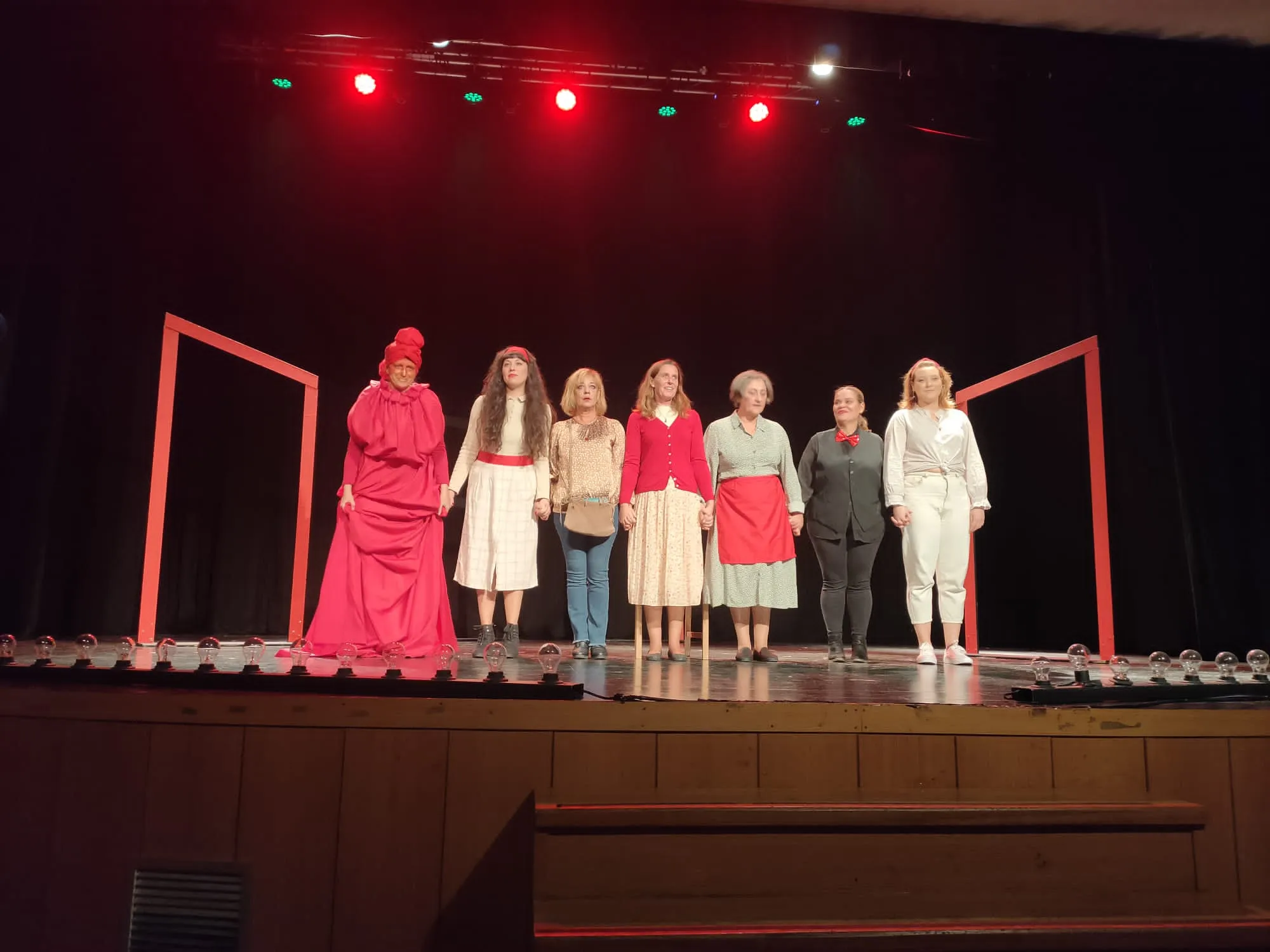 Belén Cobos — taller de teatro para adultos en Sevilla